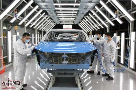 數字化轉型激發企業變革動能 北京汽車陳宏良談租賃市場新機遇